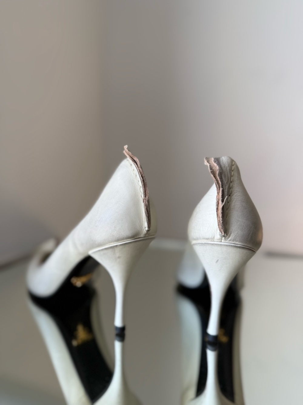 New Prada Antiqued Leather Pumps $1,550 39.5 - Picture 11 of 16